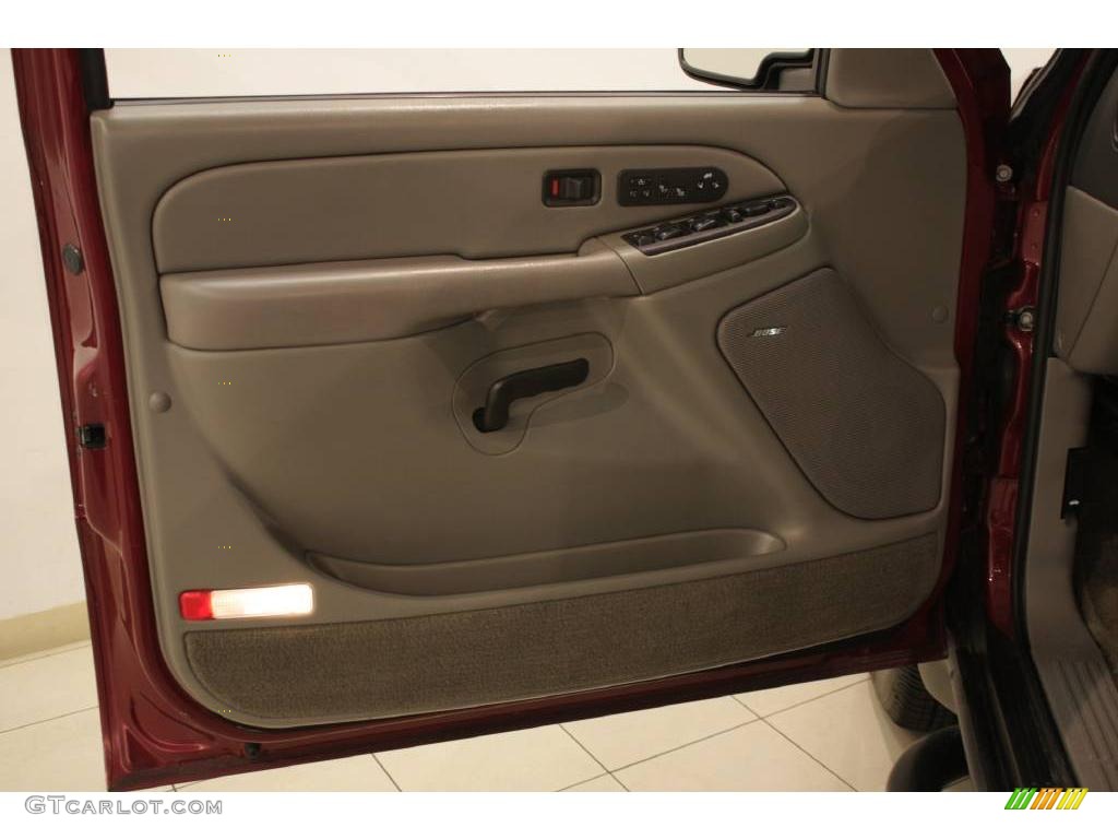 2004 Suburban 1500 LT 4x4 - Sport Red Metallic / Gray/Dark Charcoal photo #7