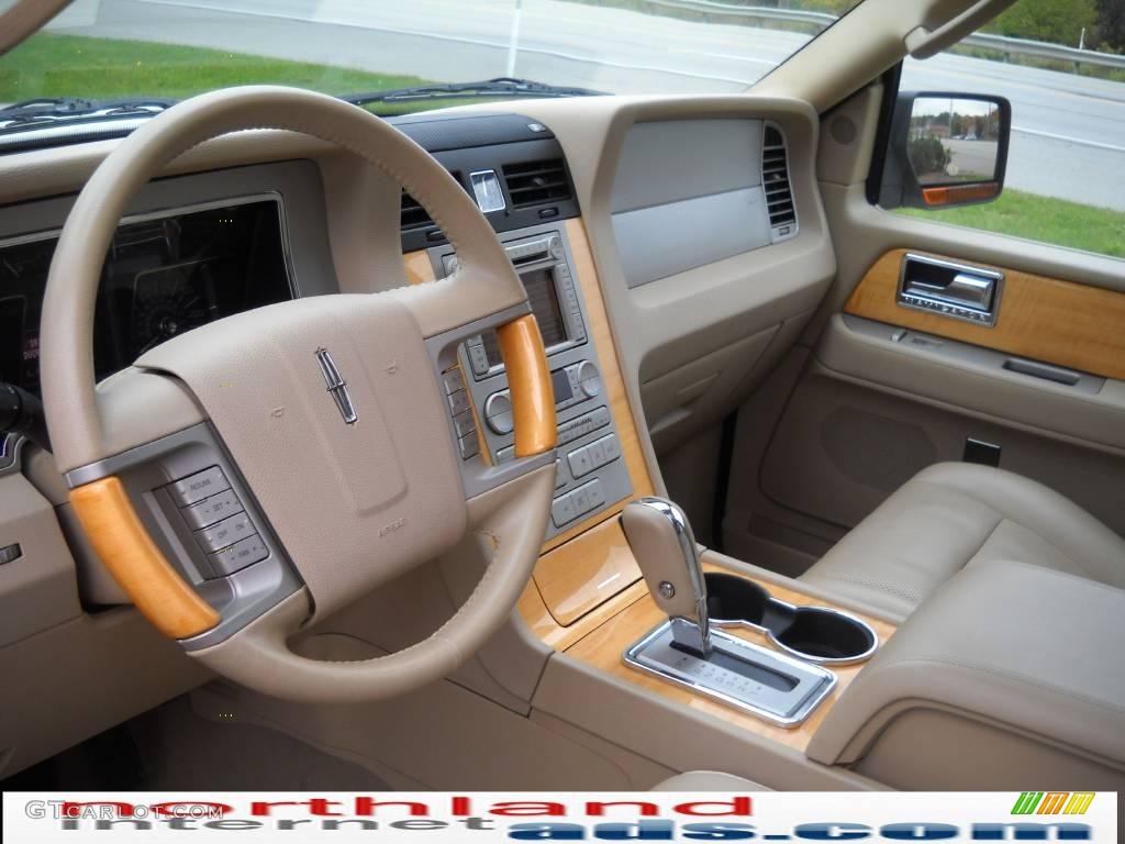 2007 Navigator L Luxury 4x4 - White Chocolate Tri-Coat / Camel photo #7