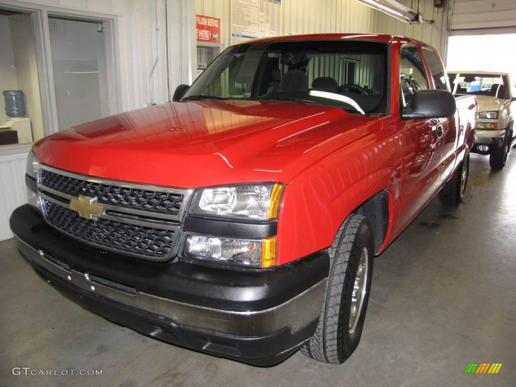 2006 Silverado 1500 LS Extended Cab 4x4 - Victory Red / Medium Gray photo #2