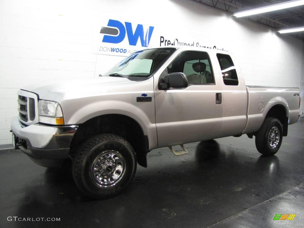 2004 F250 Super Duty Lariat SuperCab 4x4 - Silver Metallic / Medium Flint photo #2