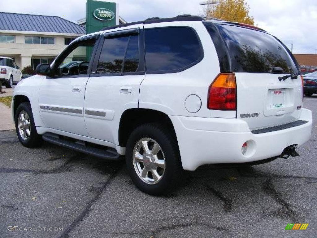 2002 Envoy SLT 4x4 - Summit White / Dark Pewter photo #3