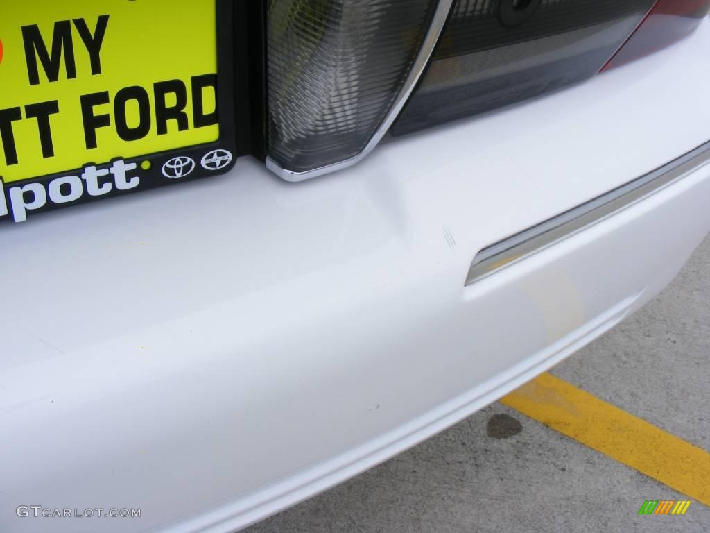 2008 Grand Marquis LS - Vibrant White / Light Camel photo #22