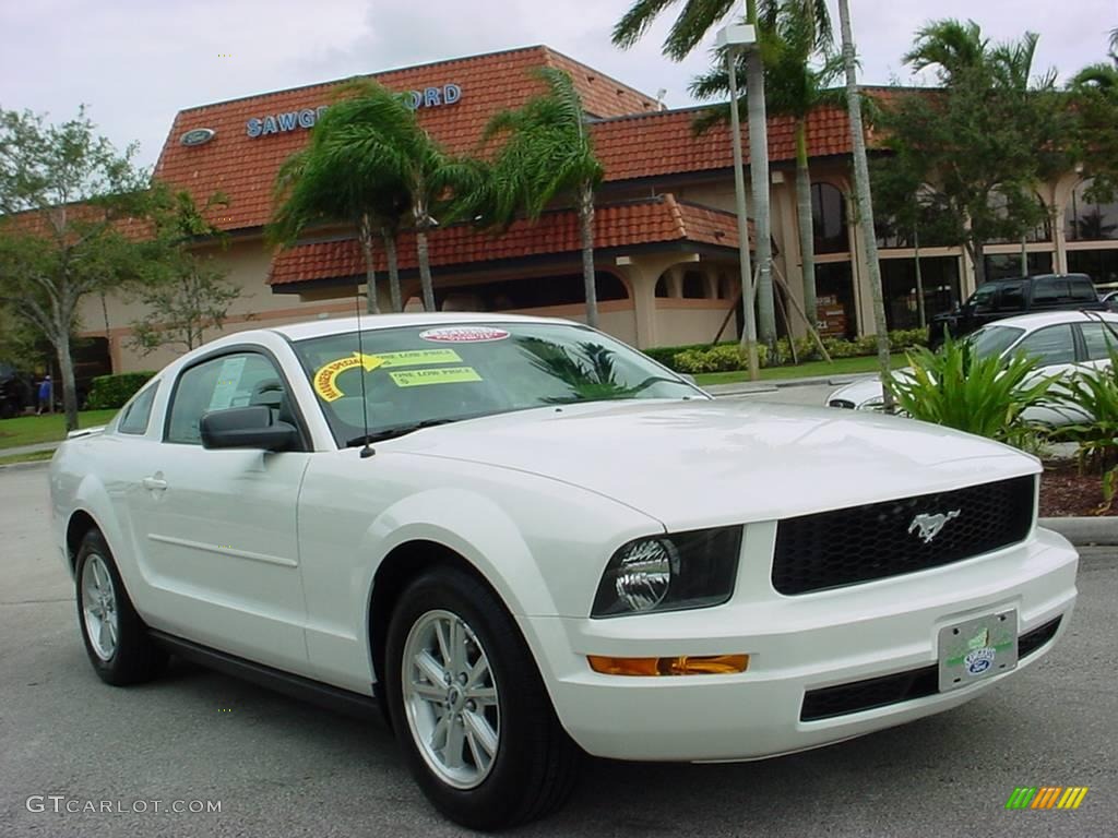 2008 Mustang V6 Premium Coupe - Performance White / Light Graphite photo #1