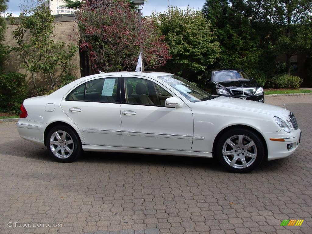 2008 E 350 4Matic Sedan - Arctic White / Cashmere photo #4