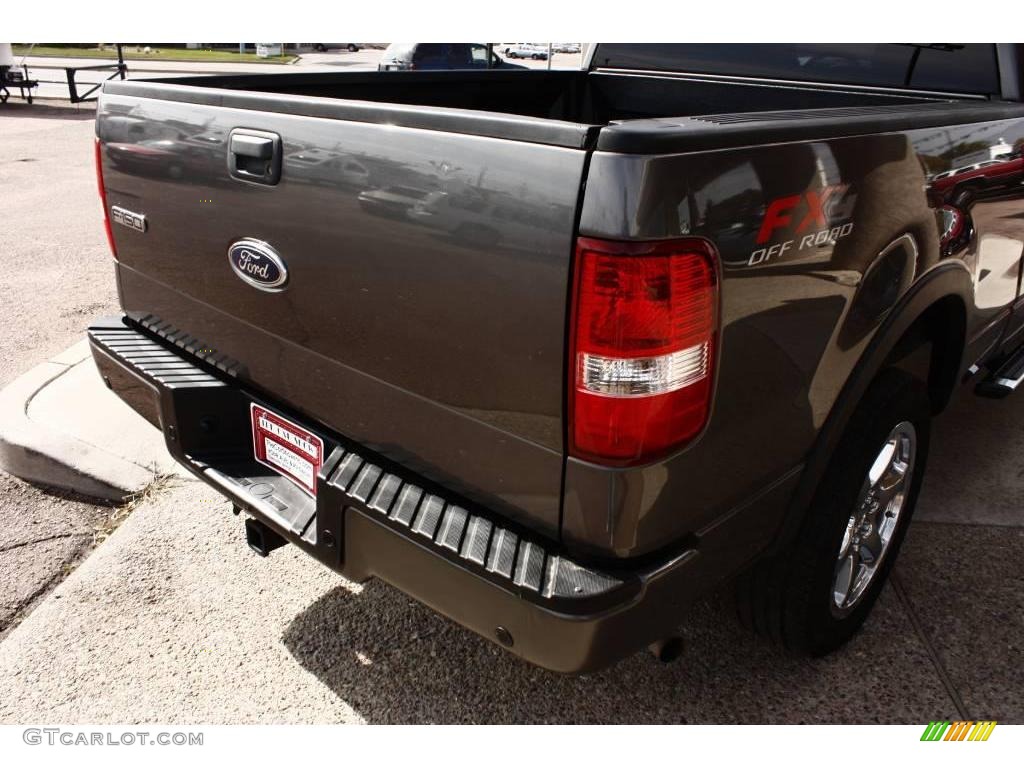 2005 F150 FX4 SuperCab 4x4 - Dark Shadow Grey Metallic / Black photo #16