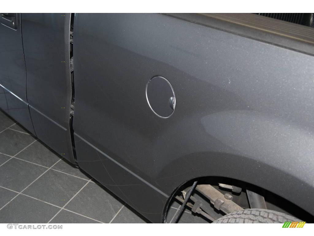 2006 F150 XL Regular Cab - Dark Shadow Grey Metallic / Medium/Dark Flint photo #20
