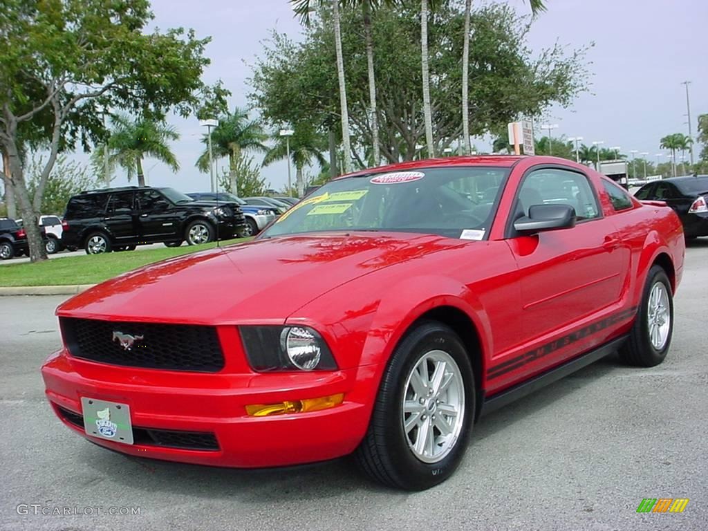 2008 Mustang V6 Deluxe Coupe - Torch Red / Light Graphite photo #7