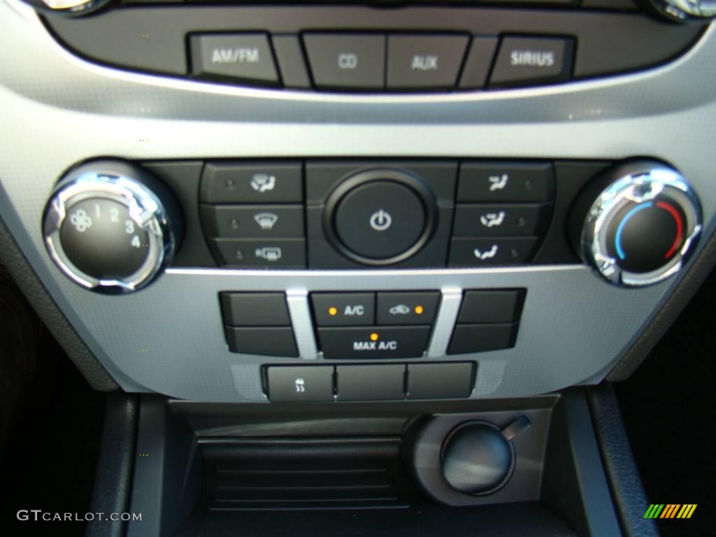 2010 Fusion SE - Sport Blue Metallic / Charcoal Black photo #23