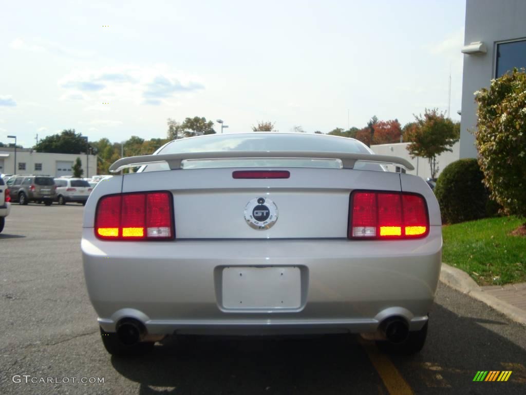 2005 Mustang GT Premium Coupe - Satin Silver Metallic / Dark Charcoal photo #10