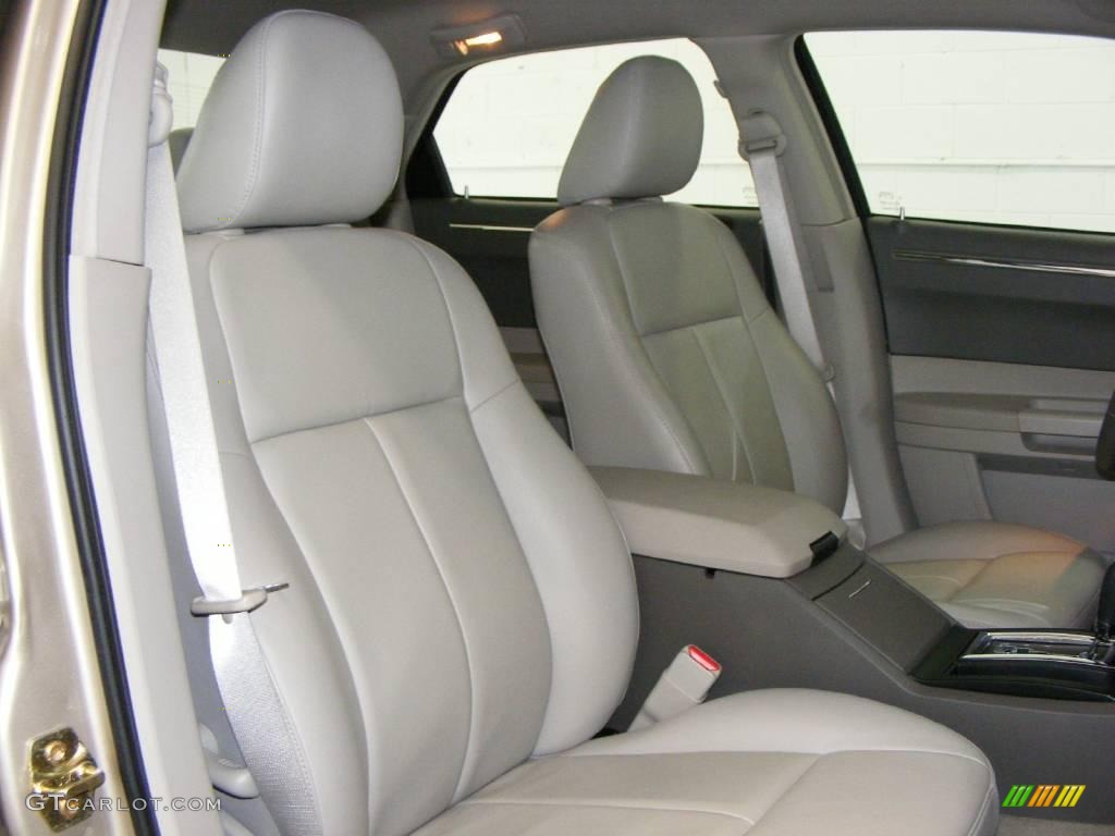 2007 300 Touring - Linen Gold Metallic / Dark Khaki/Light Graystone photo #20