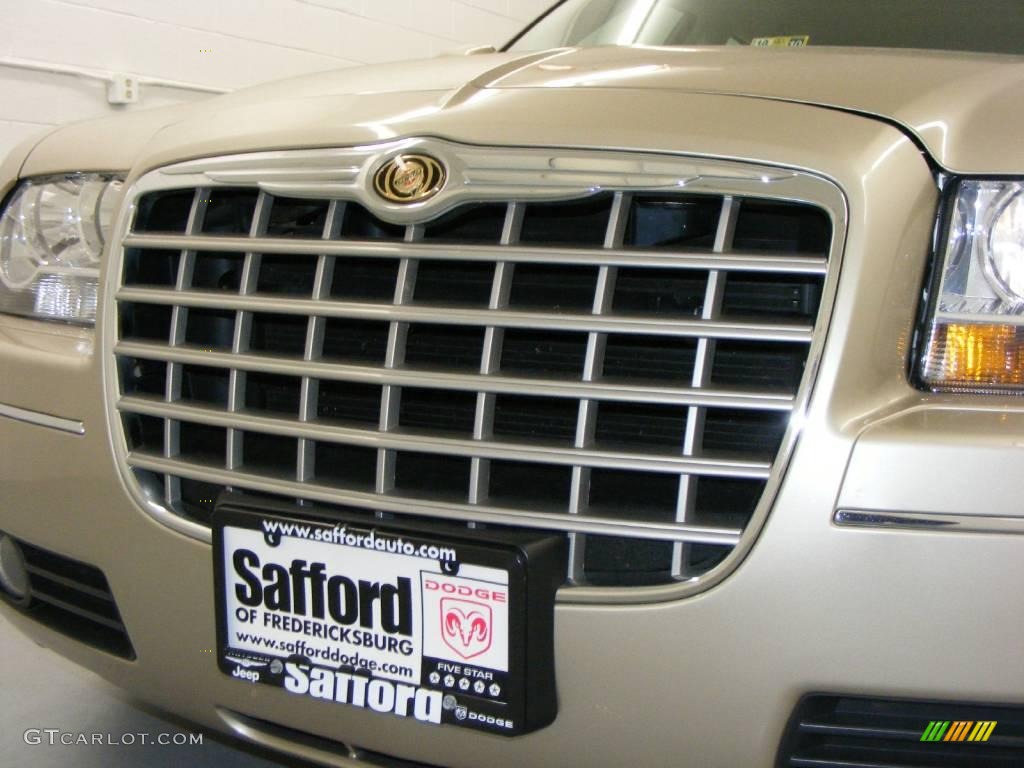 2007 300 Touring - Linen Gold Metallic / Dark Khaki/Light Graystone photo #32
