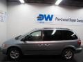 Butane Blue Pearl - Caravan SXT Photo No. 5