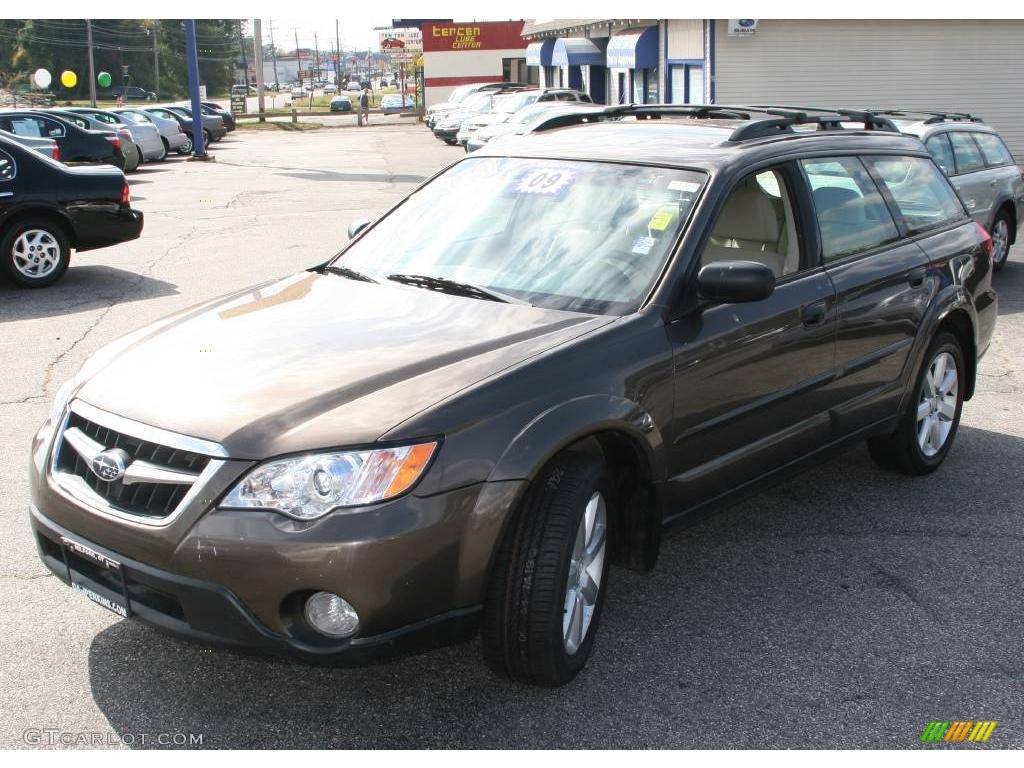 Deep Bronze Metallic Subaru Outback