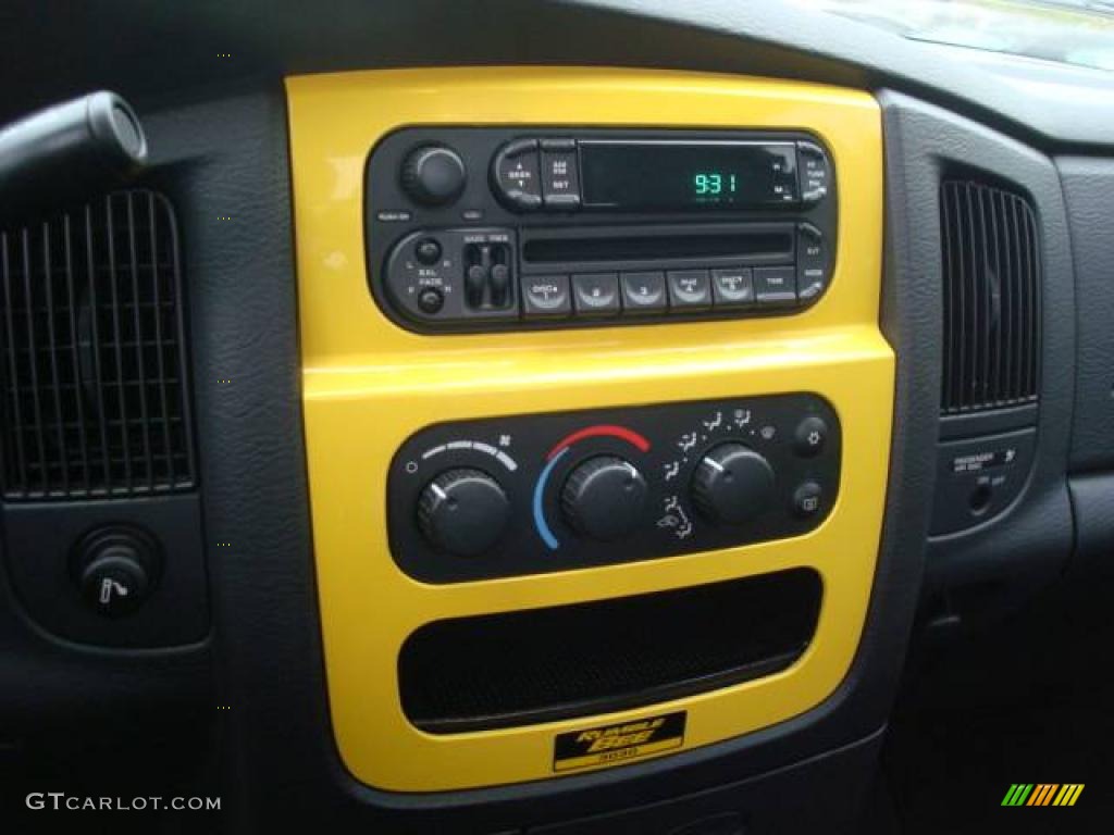 2004 Ram 1500 SLT Rumble Bee Regular Cab - Black / Dark Slate Gray/Yellow Accents photo #13