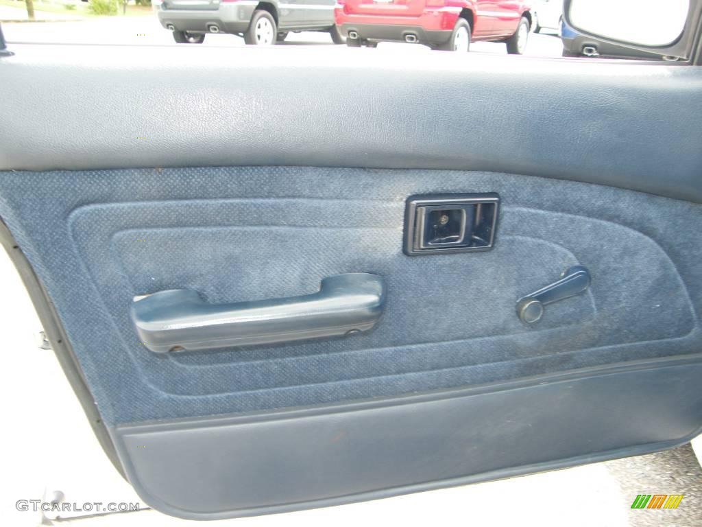 1992 Corolla DX Sedan - Super White / Blue photo #16