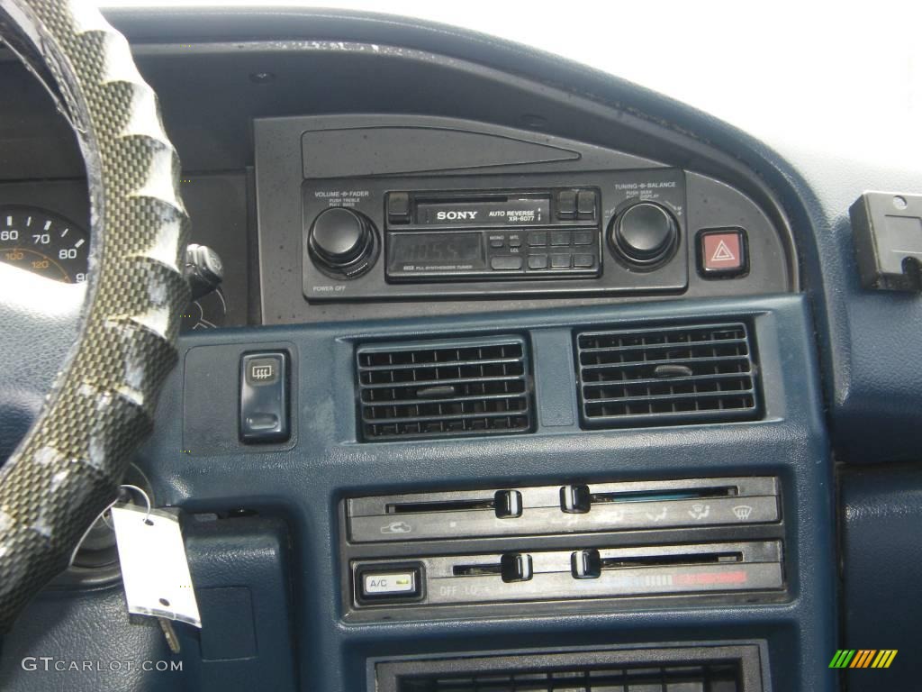 1992 Corolla DX Sedan - Super White / Blue photo #19