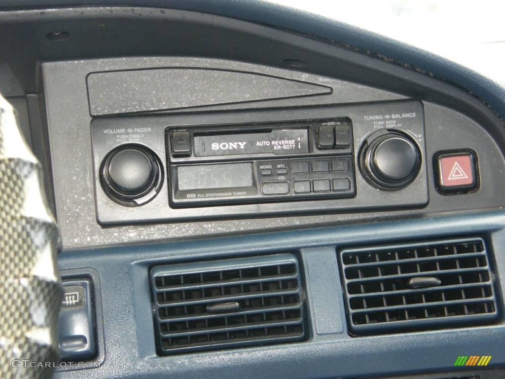 1992 Corolla DX Sedan - Super White / Blue photo #20