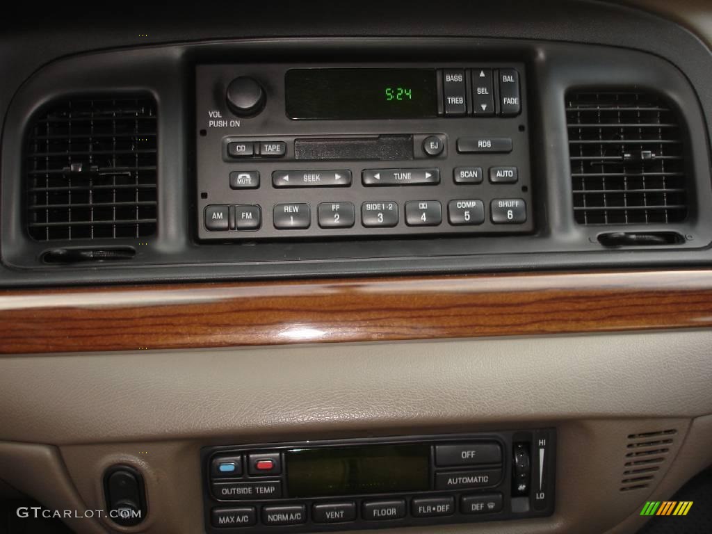 2001 Crown Victoria LX - Arizona Beige Metallic / Medium Parchment photo #13