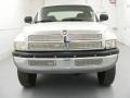2000 Bright White Dodge Ram 2500 ST Extended Cab 4x4  photo #2