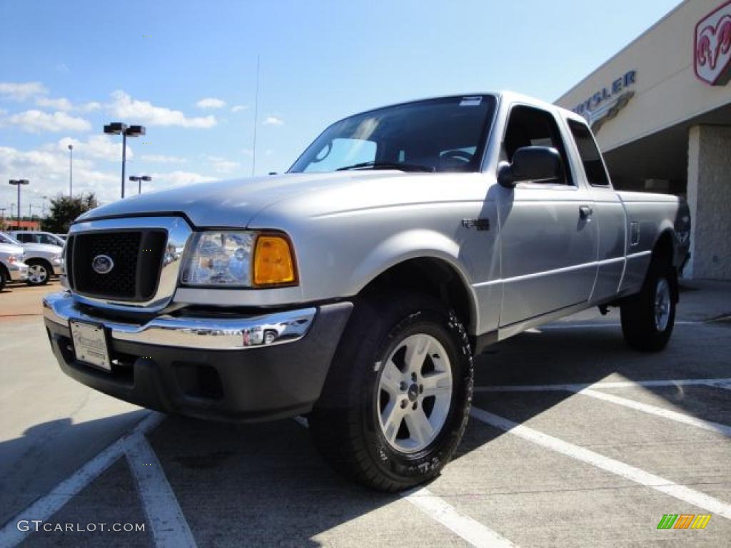 2004 Ranger XLT SuperCab 4x4 - Silver Metallic / Flint Gray photo #8