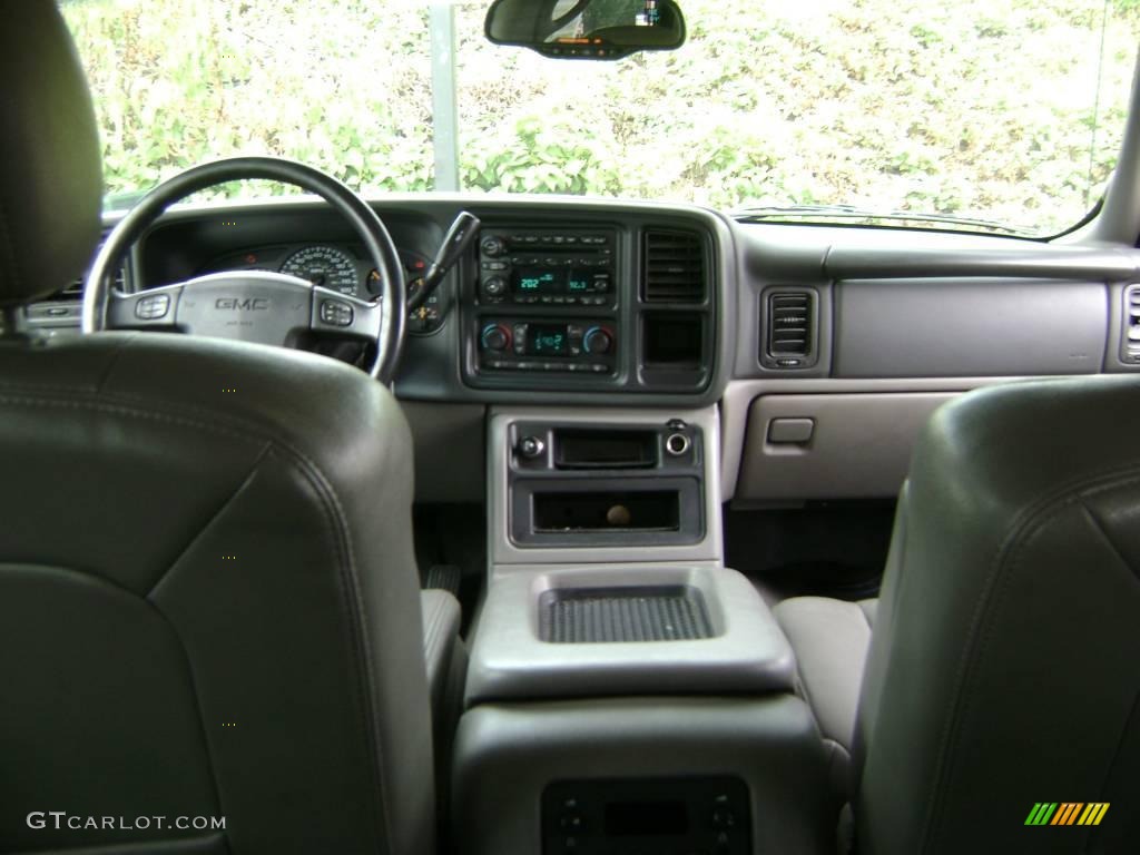 2004 Yukon SLT 4x4 - Silver Birch Metallic / Pewter/Dark Pewter photo #17