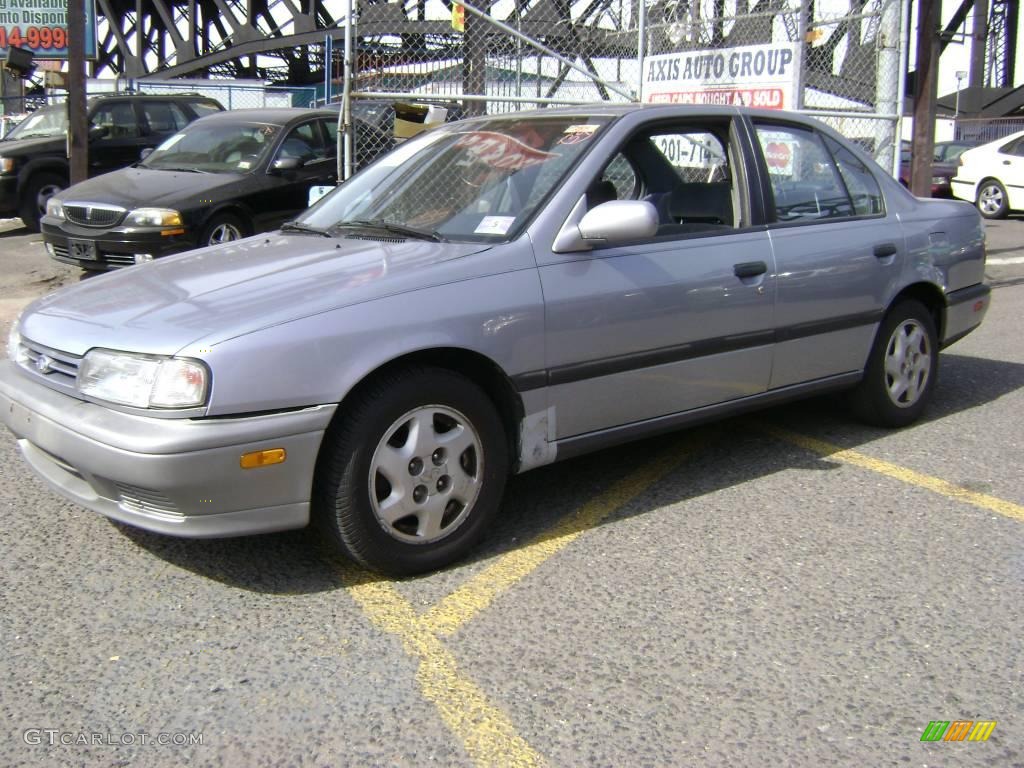 1991 G 20 Sedan - Platinum Blue Metallic / Gray photo #2