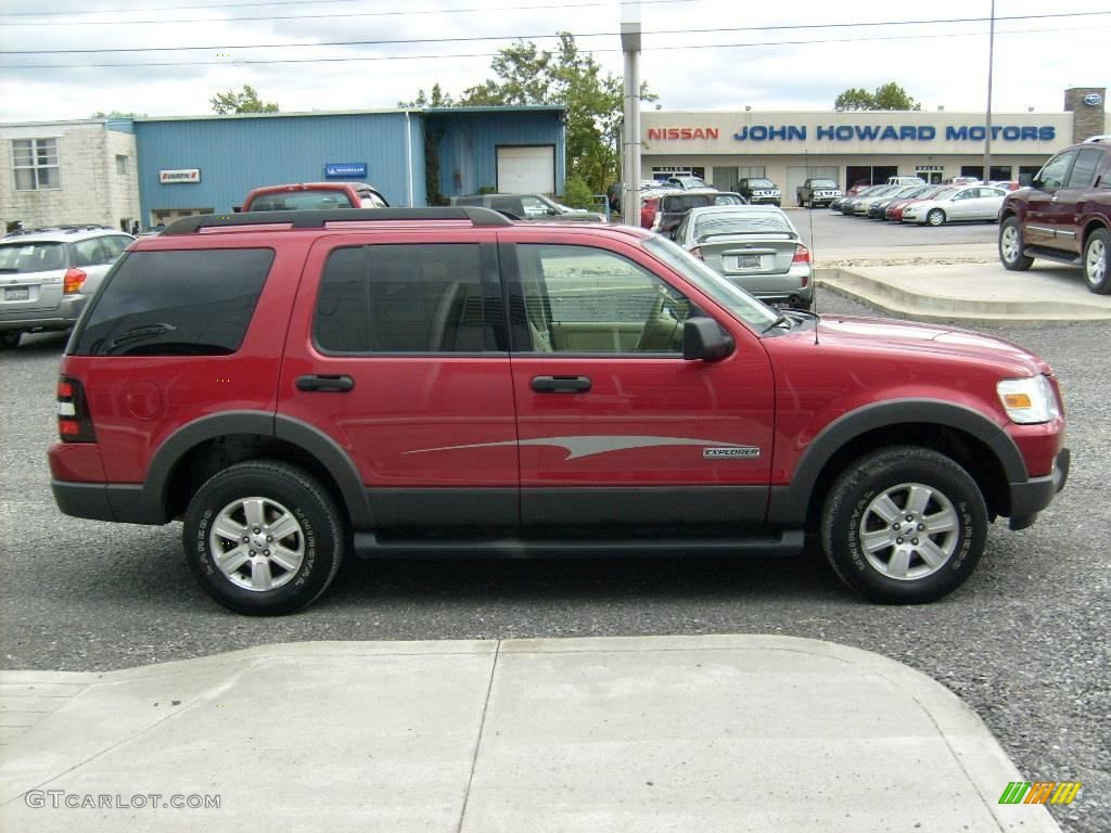 2006 Explorer XLT 4x4 - Redfire Metallic / Camel photo #6