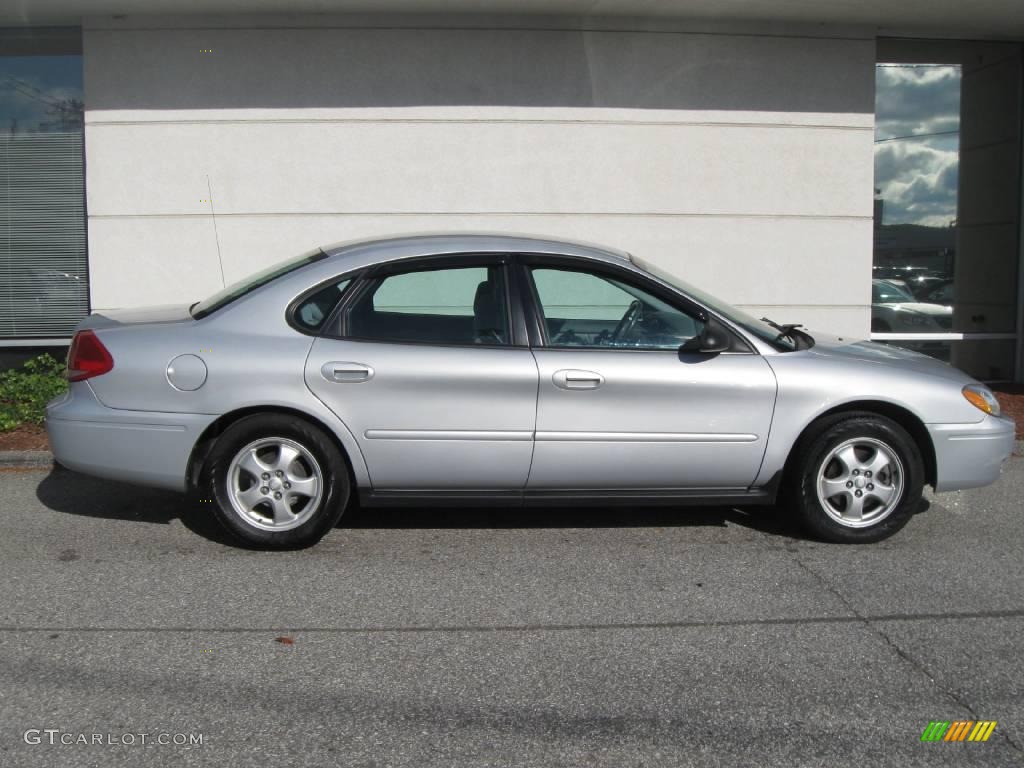 2007 Taurus SE - Silver Frost Metallic / Medium/Dark Flint photo #2
