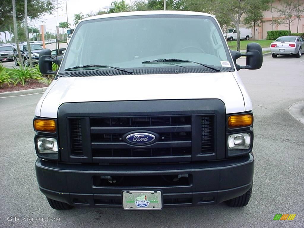 2008 E Series Van E150 Commercial - Oxford White / Medium Flint photo #10