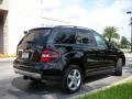 Black - ML 350 4Matic Photo No. 6