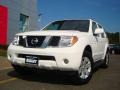 2006 Avalanche White Nissan Pathfinder LE 4x4  photo #3