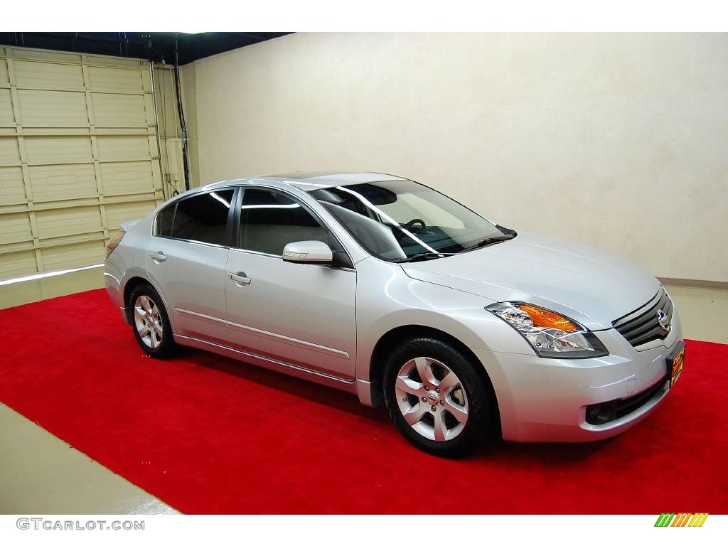 2008 Altima 3.5 SL - Radiant Silver Metallic / Charcoal photo #1