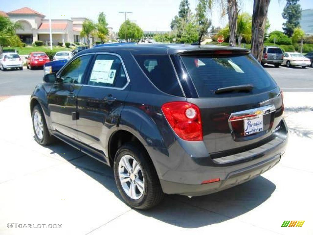 2010 Equinox LS - Cyber Gray Metallic / Jet Black/Light Titanium photo #3