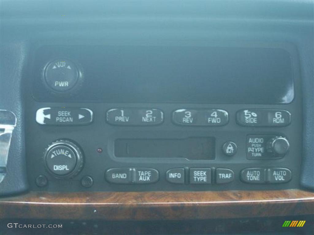 2004 Impala Police - White / Regal Blue photo #19