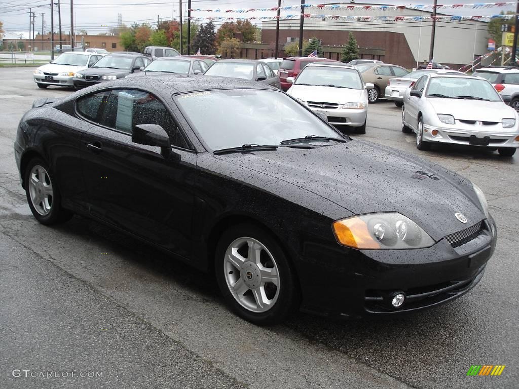 2004 Tiburon Tuscani - Jet Black / Black photo #1