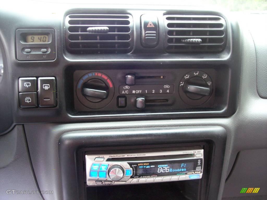 1999 Rodeo LS 4WD - Radiant Red / Gray photo #48