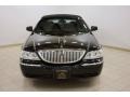 2003 Black Lincoln Town Car Signature  photo #2
