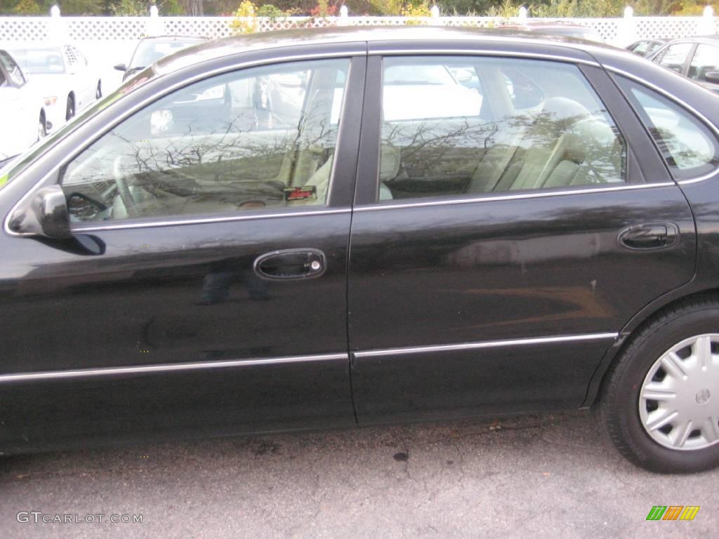 1998 Avalon XL - Black / Beige photo #11