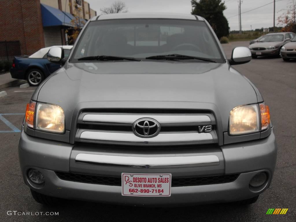 2004 Tundra SR5 Access Cab - Silver Sky Metallic / Light Charcoal photo #3