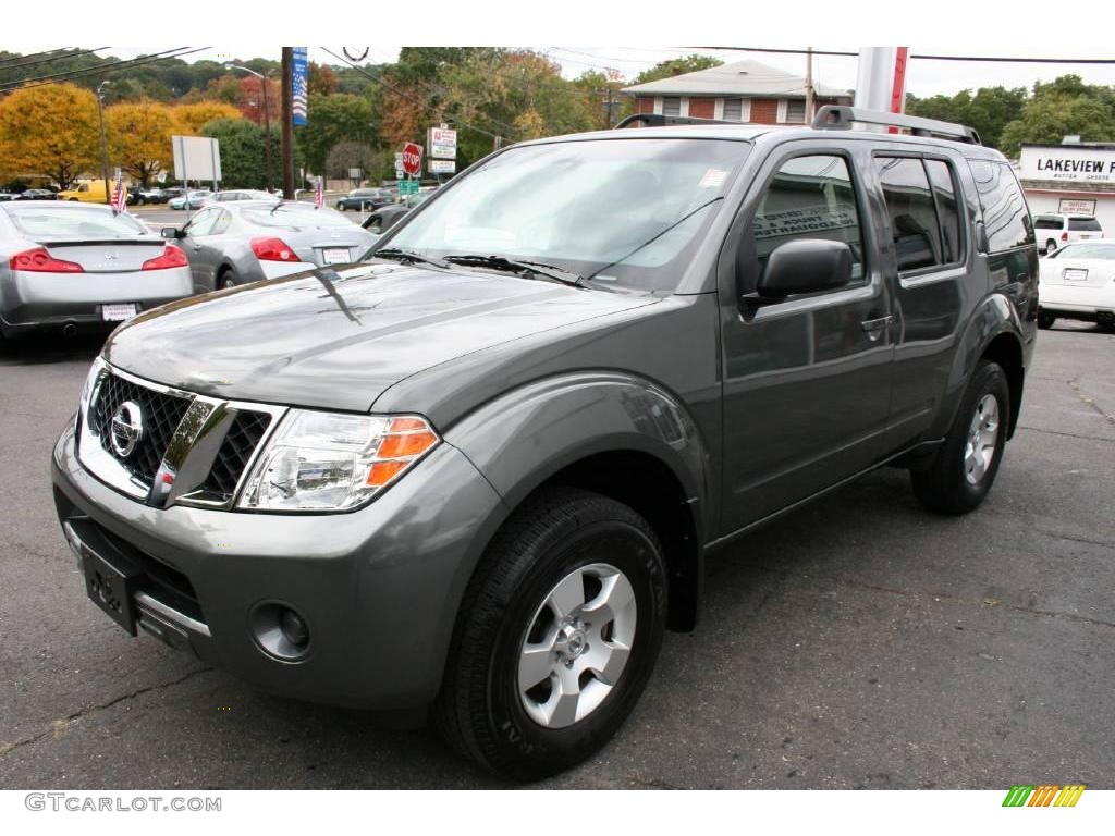 Storm Gray Nissan Pathfinder