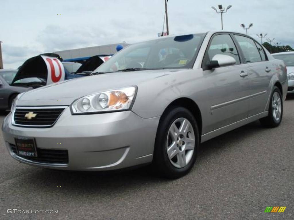 2008 Malibu Classic LT Sedan - Silverstone Metallic / Titanium Gray photo #1