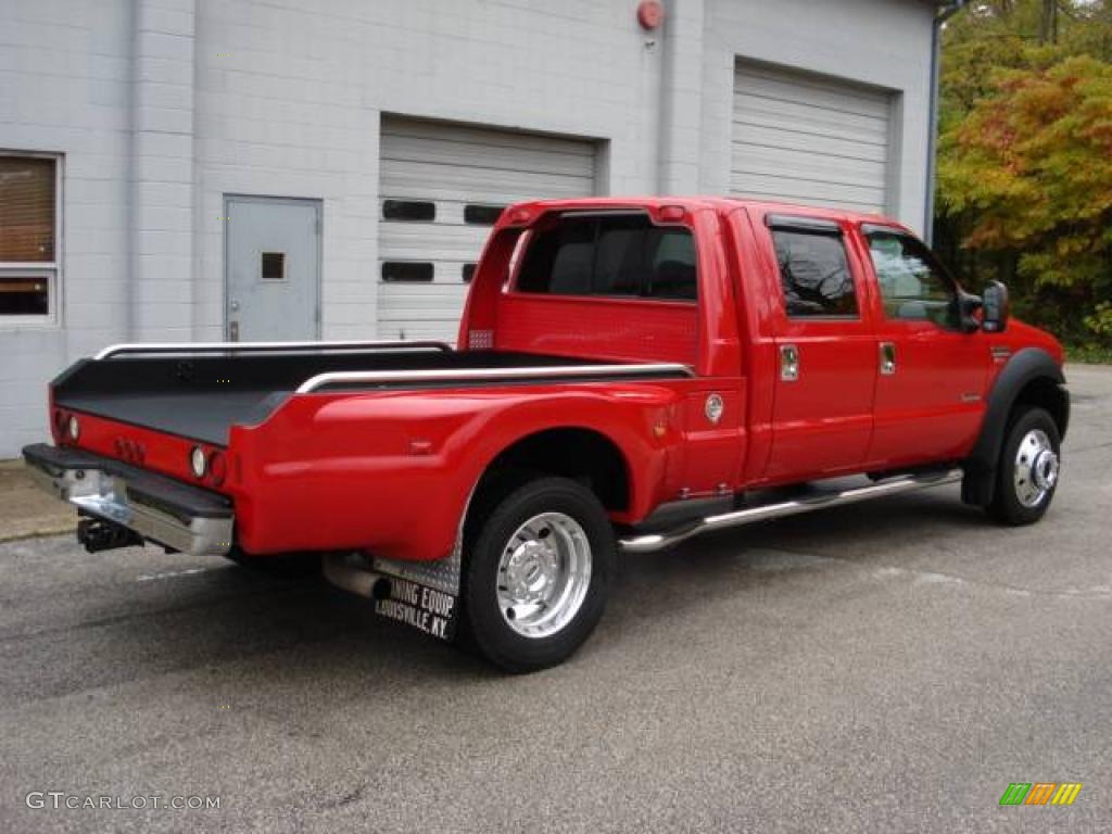 2006 F450 Super Duty Lariat Crew Cab 4x4 - Silver Metallic / Tan photo #3