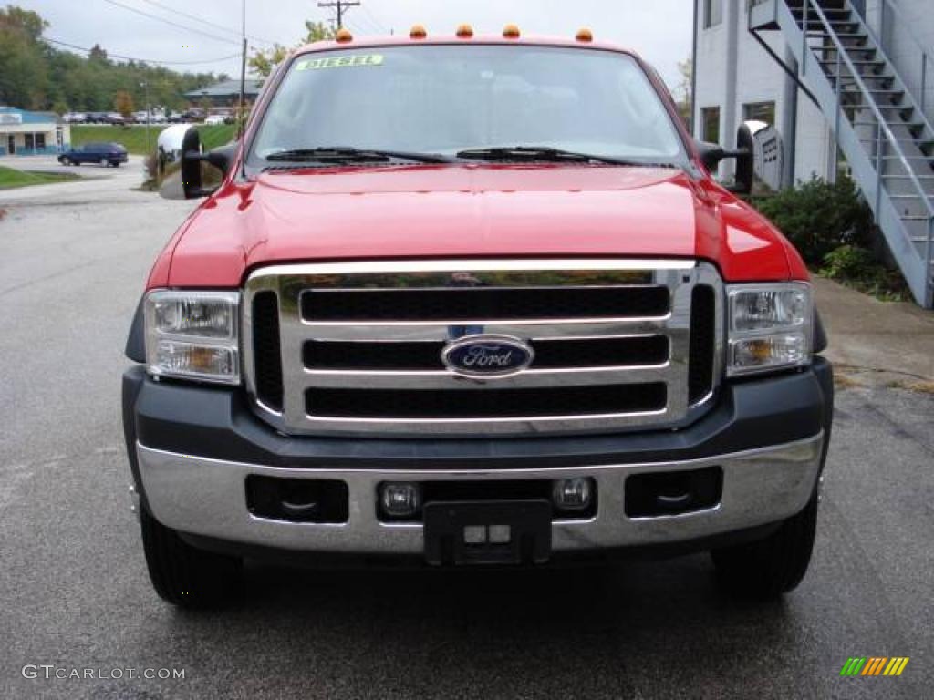 2006 F450 Super Duty Lariat Crew Cab 4x4 - Silver Metallic / Tan photo #6