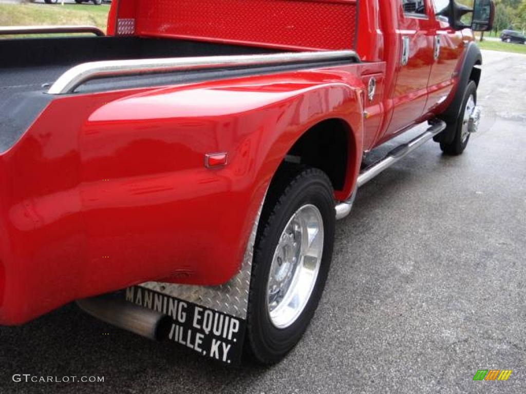 2006 F450 Super Duty Lariat Crew Cab 4x4 - Silver Metallic / Tan photo #20