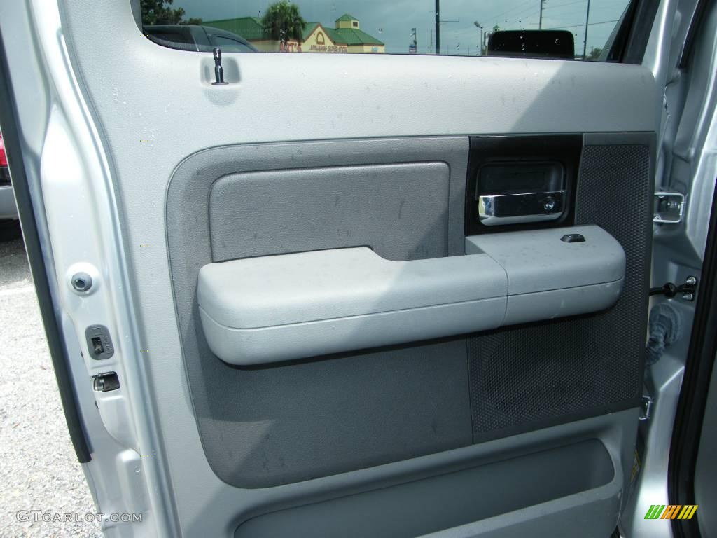 2006 F150 XLT SuperCrew 4x4 - Silver Metallic / Medium/Dark Flint photo #23