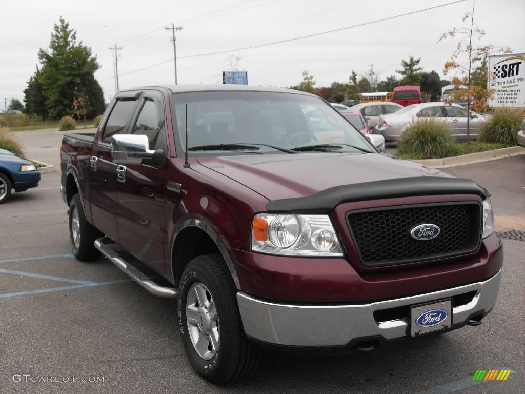 2006 F150 XLT SuperCrew 4x4 - Dark Toreador Red Metallic / Medium/Dark Flint photo #4