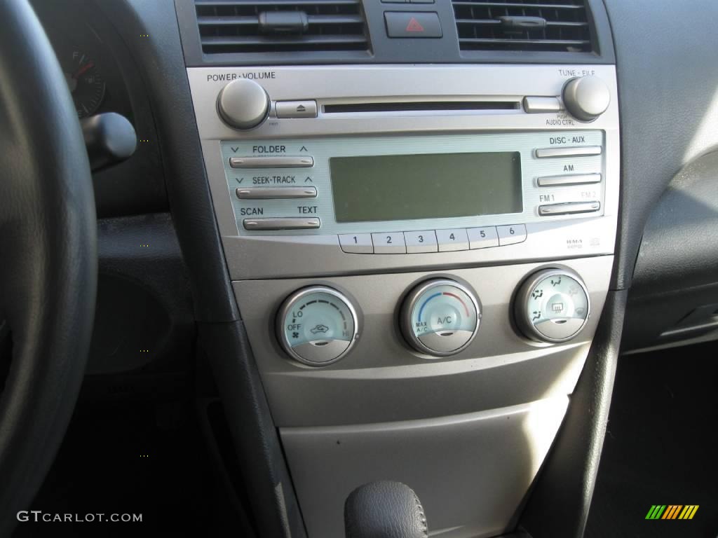 2009 Camry SE - Sky Blue Pearl / Charcoal photo #8