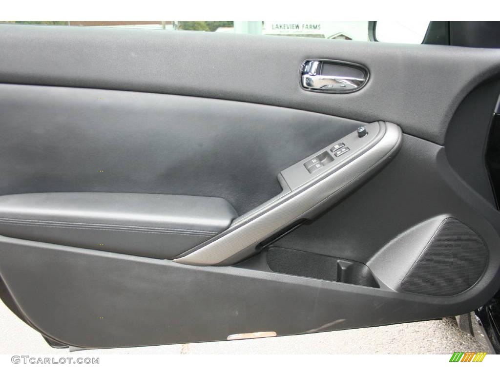 2008 Altima 2.5 S Coupe - Super Black / Charcoal photo #9