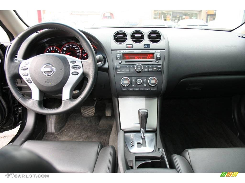 2008 Altima 2.5 S Coupe - Super Black / Charcoal photo #13