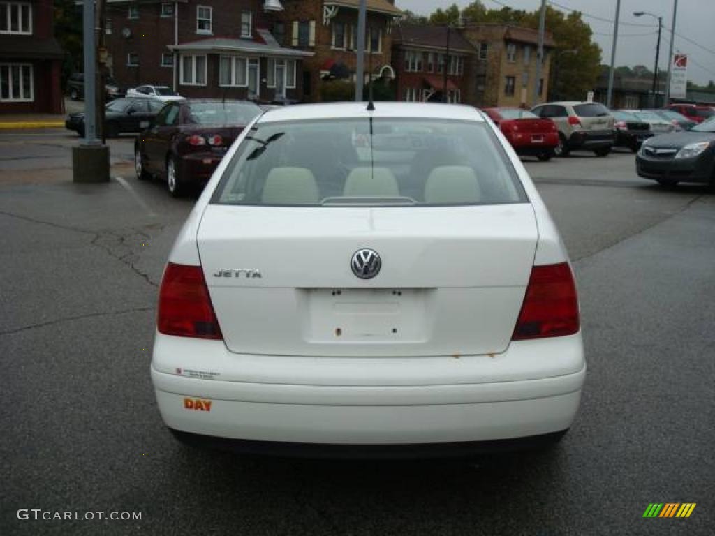 2002 Jetta GLS Sedan - Cool White / Beige photo #3